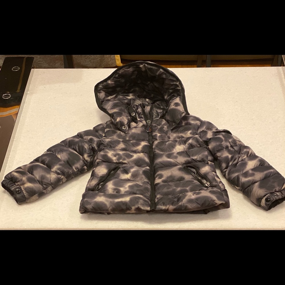 SOLD‼️Moncler Bady Cheetah Print Hood Down Jacket - Picture 5 of 16